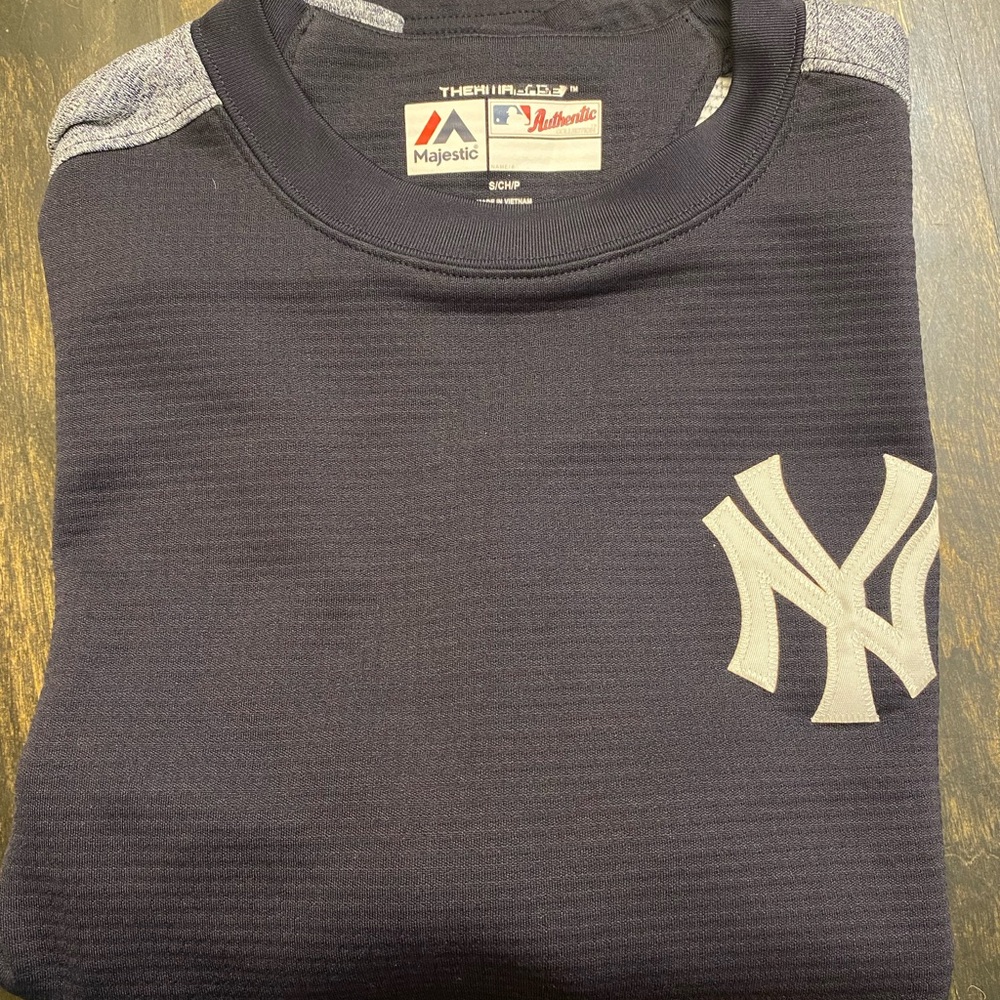 Majestic Men's Dark Blue Crewneck Sweater